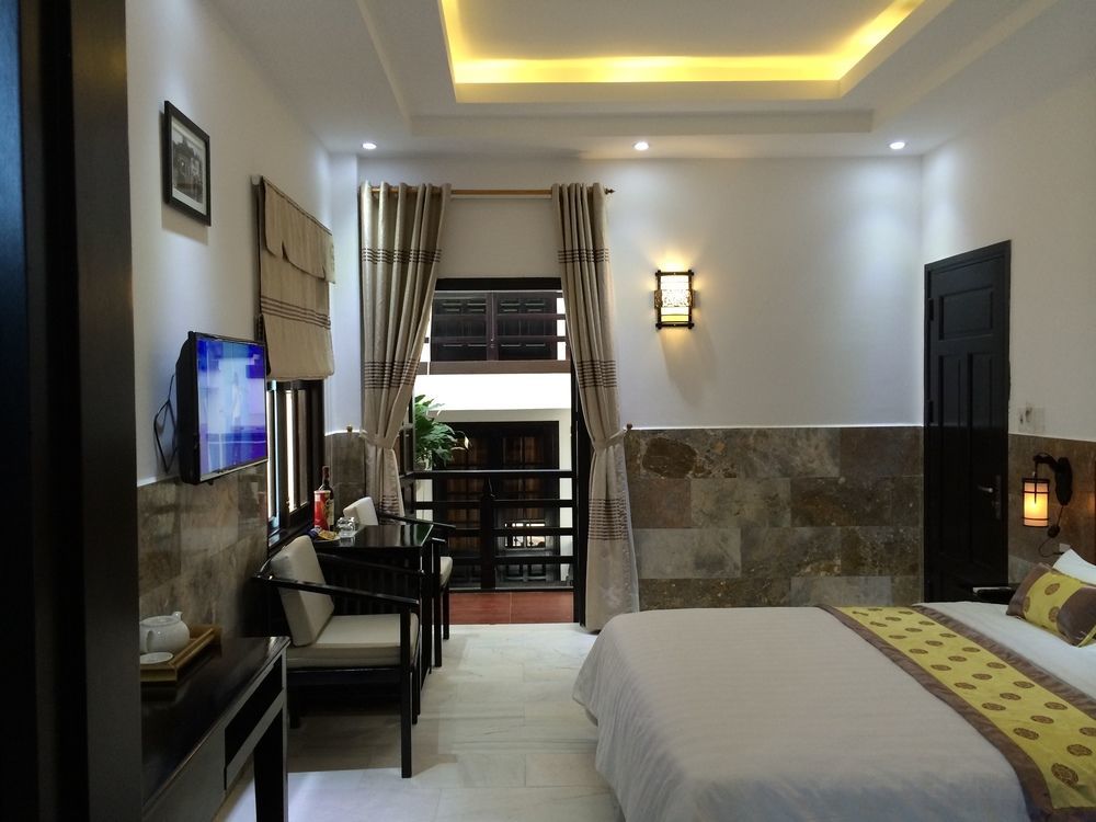 Golden Bell Homestay *
