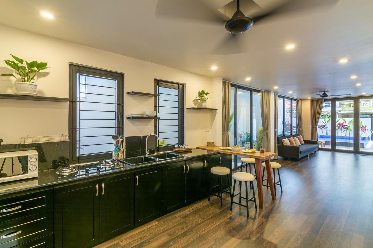 Shadyside Villa *