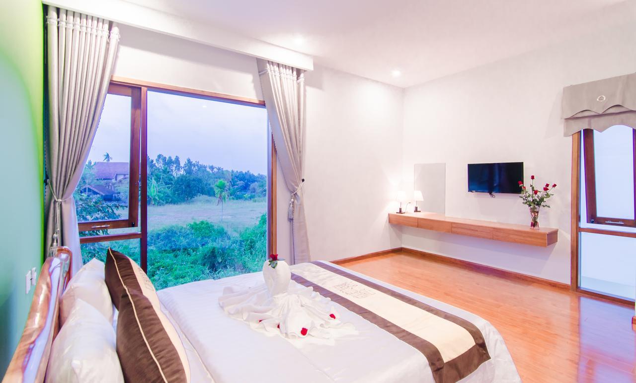 Villa World *