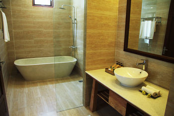 Hoa Co 2 * Hoi An