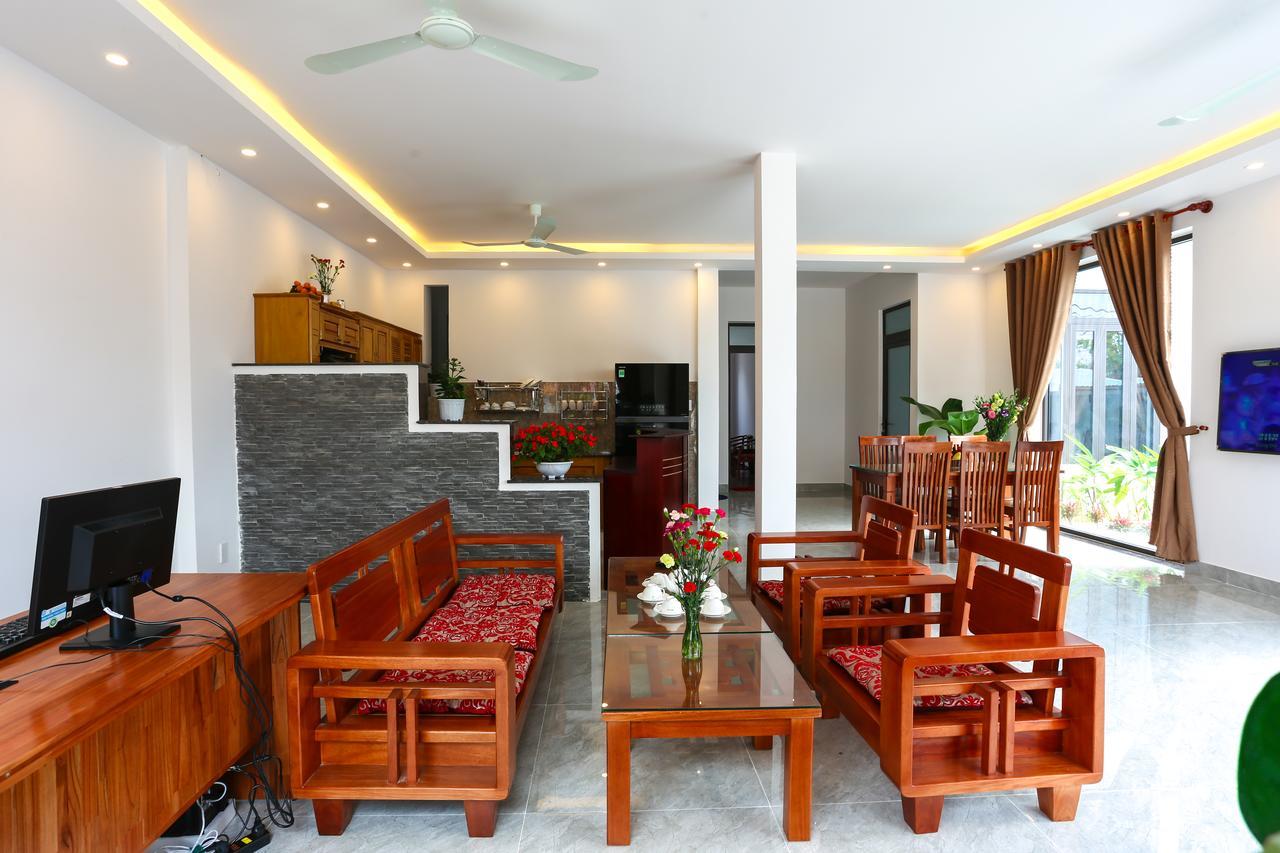 An Bang Dolphin * Hội An