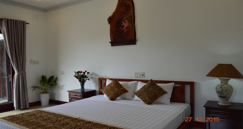 Trust * Hoi An