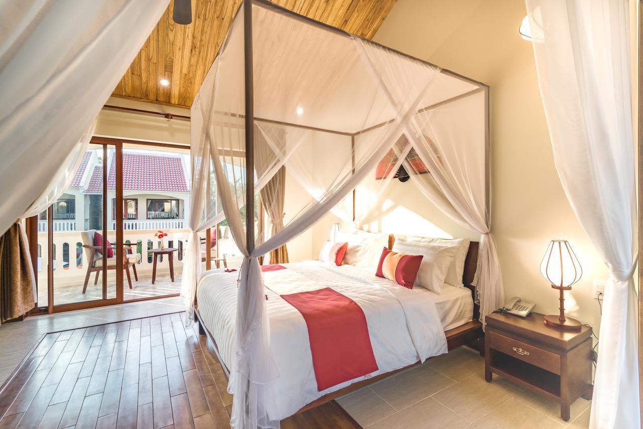 Hotel Village 4*