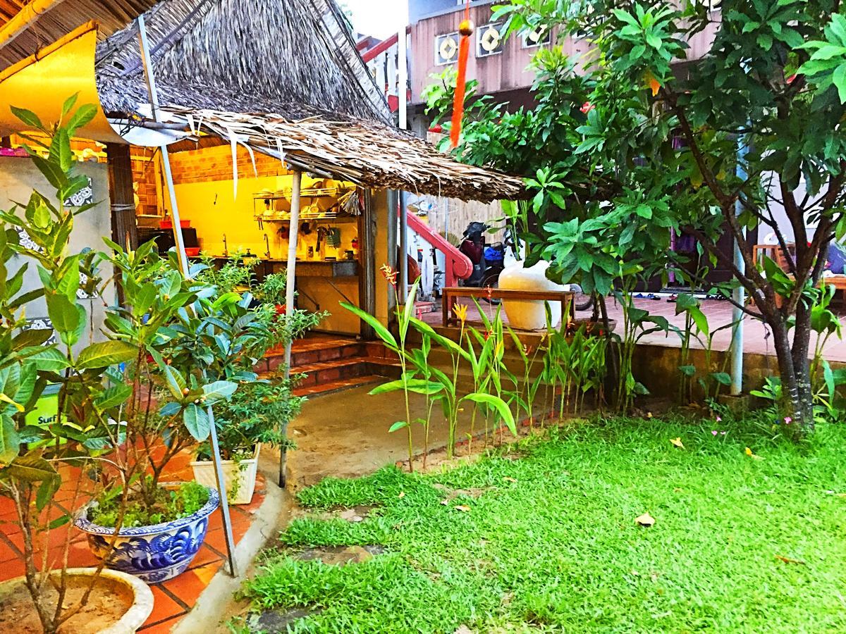 Water Palm Bed & Breakfast 2*