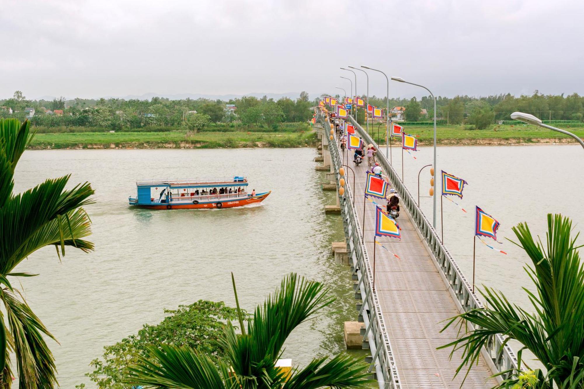 Hotel B'lan Riverside 3*