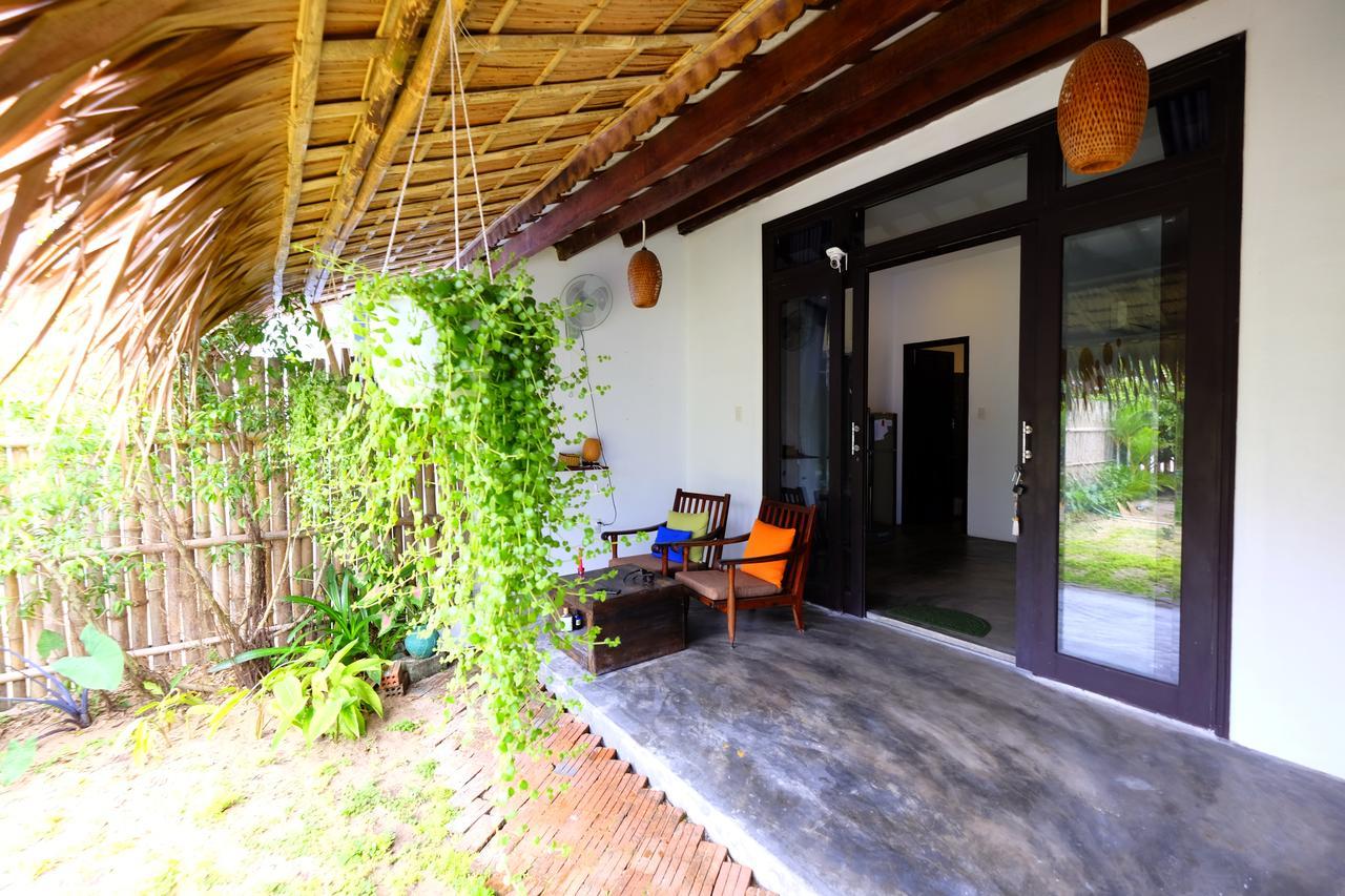 An Bang Sunrise Beach Bungalow *