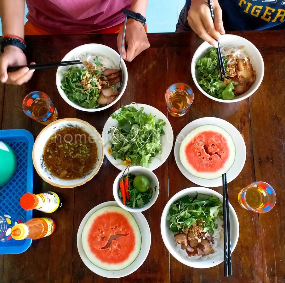 Long Homestay *