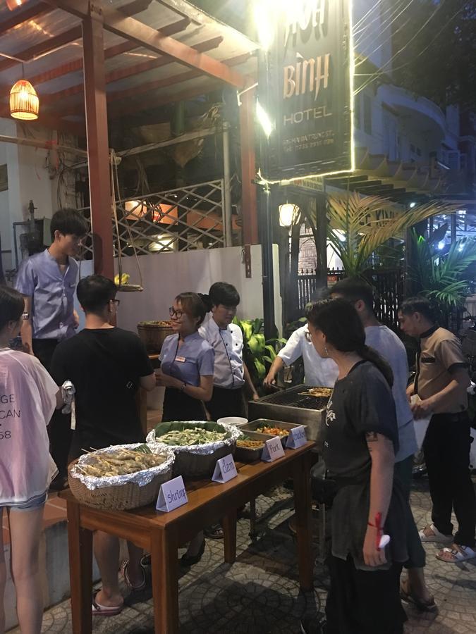 Hoa Binh Hotel *