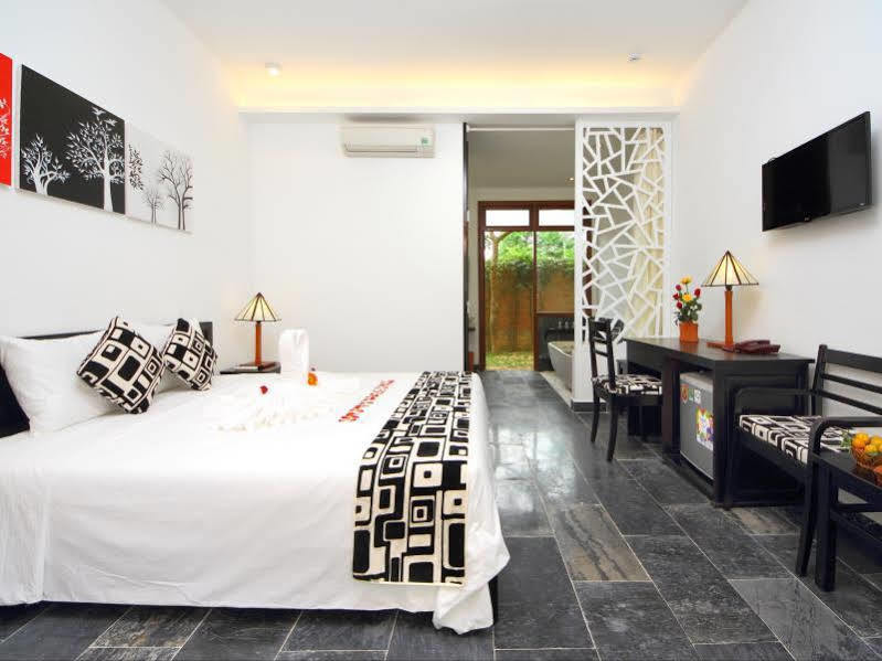 Tnt Villa