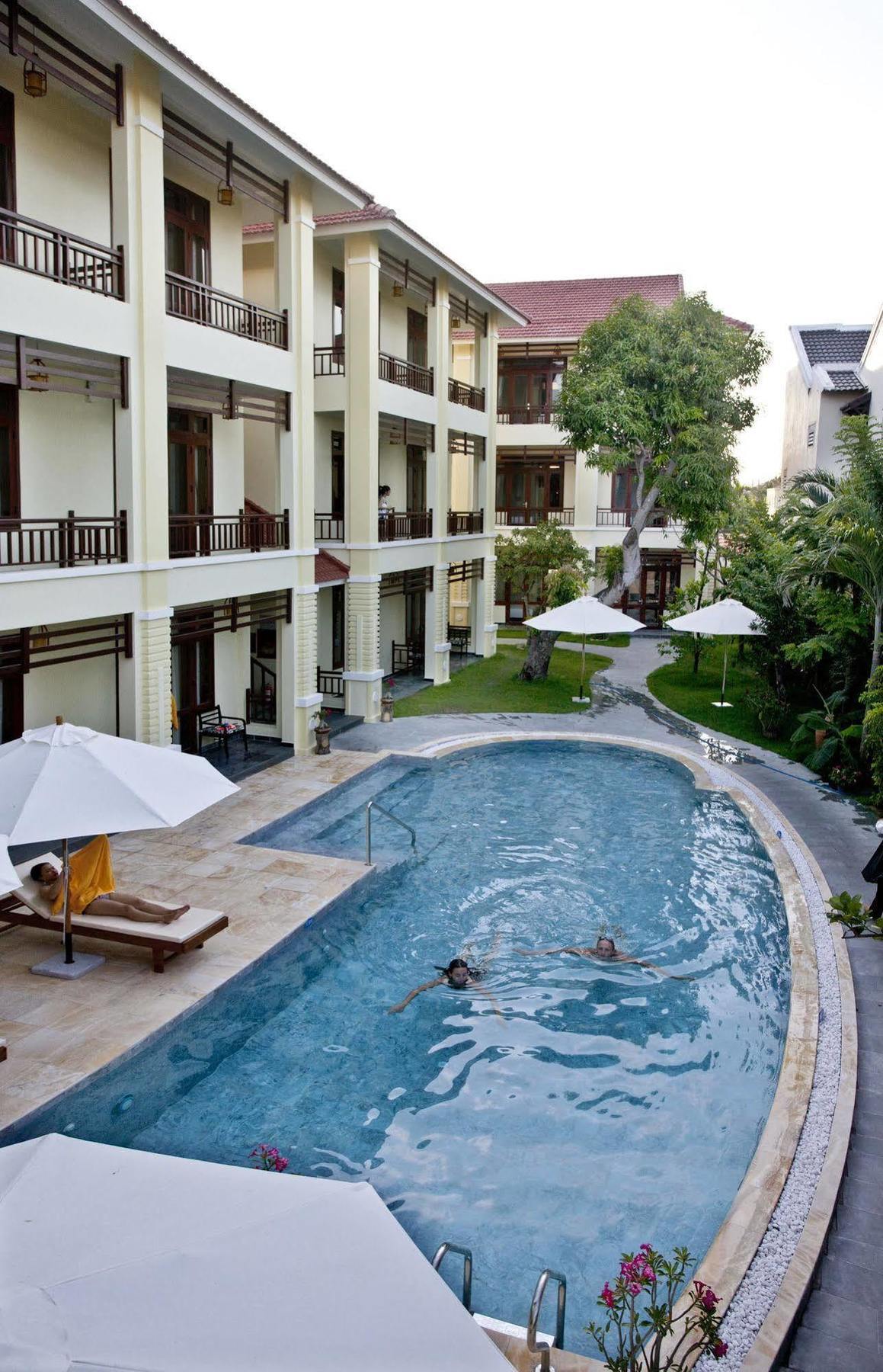 Tnt * Hoi An