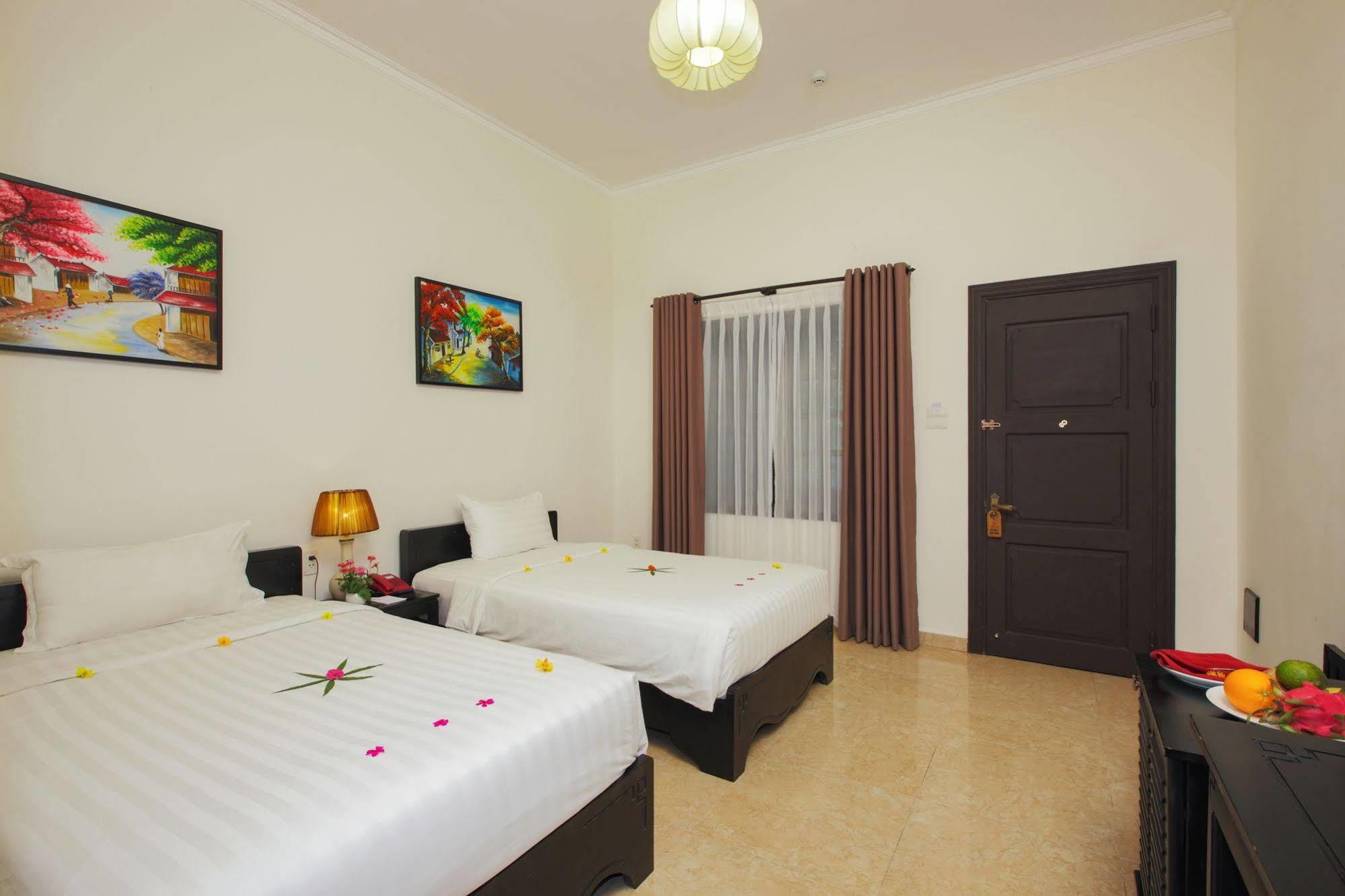 Muca Boutique & 4*