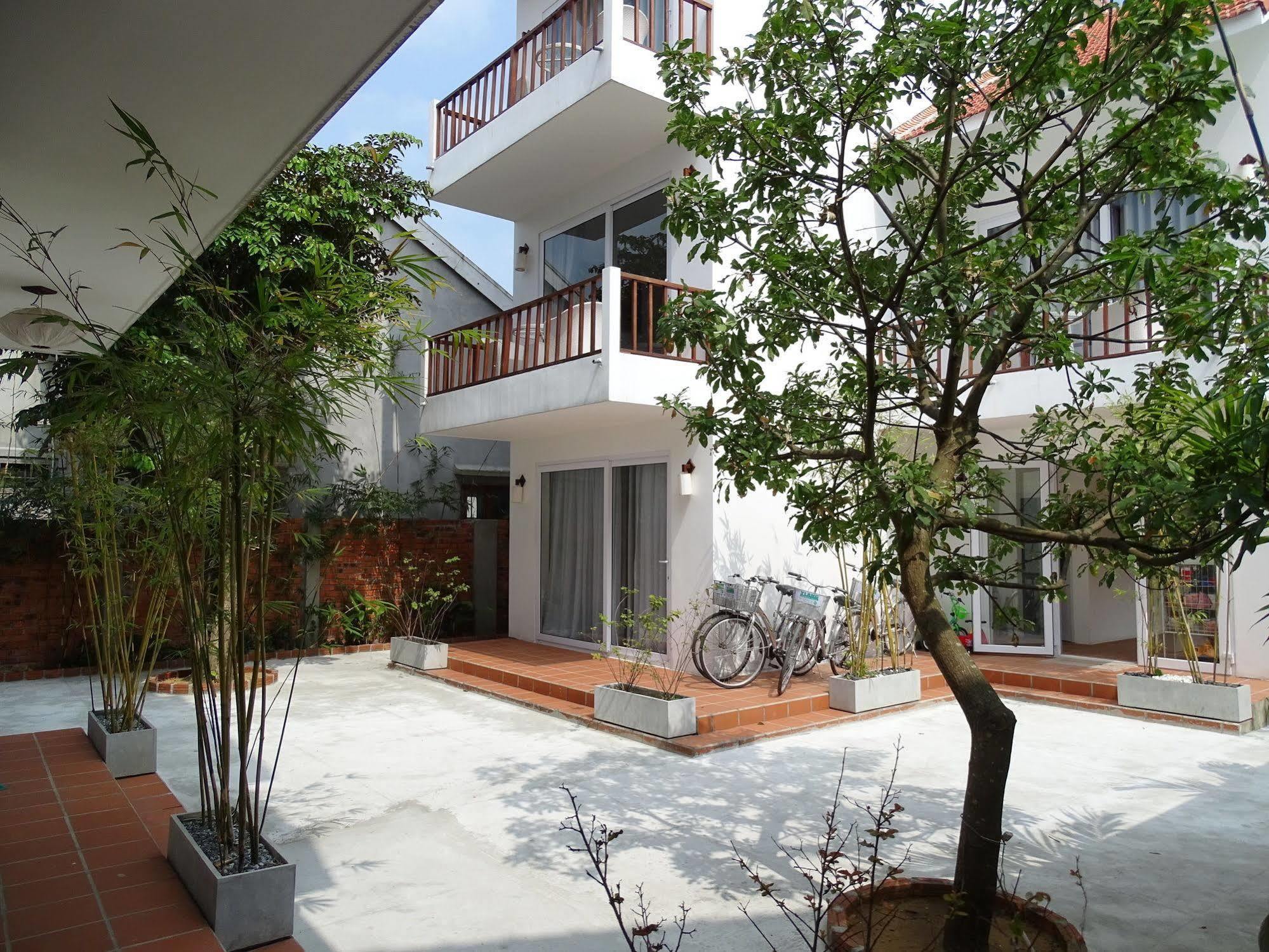 Ylang Garden *