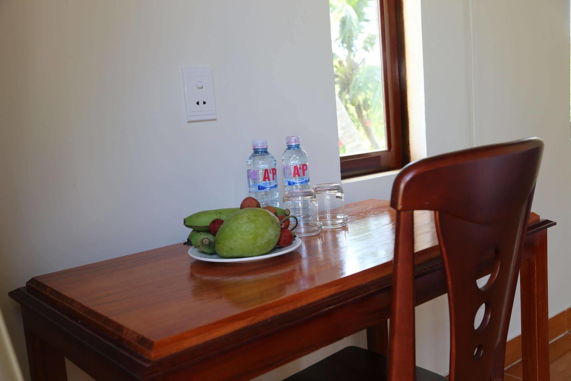 Lakeview Homestay *