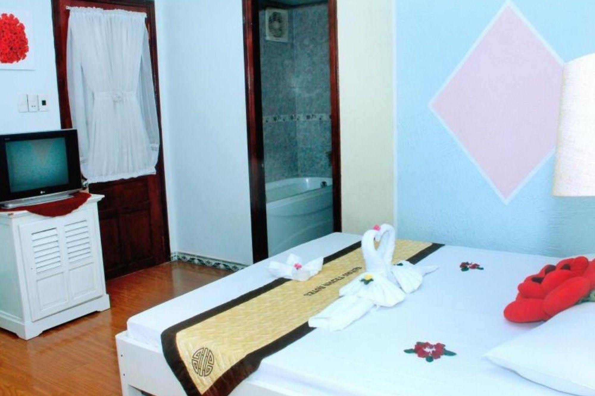 Hotel Hoang Trinh 2*