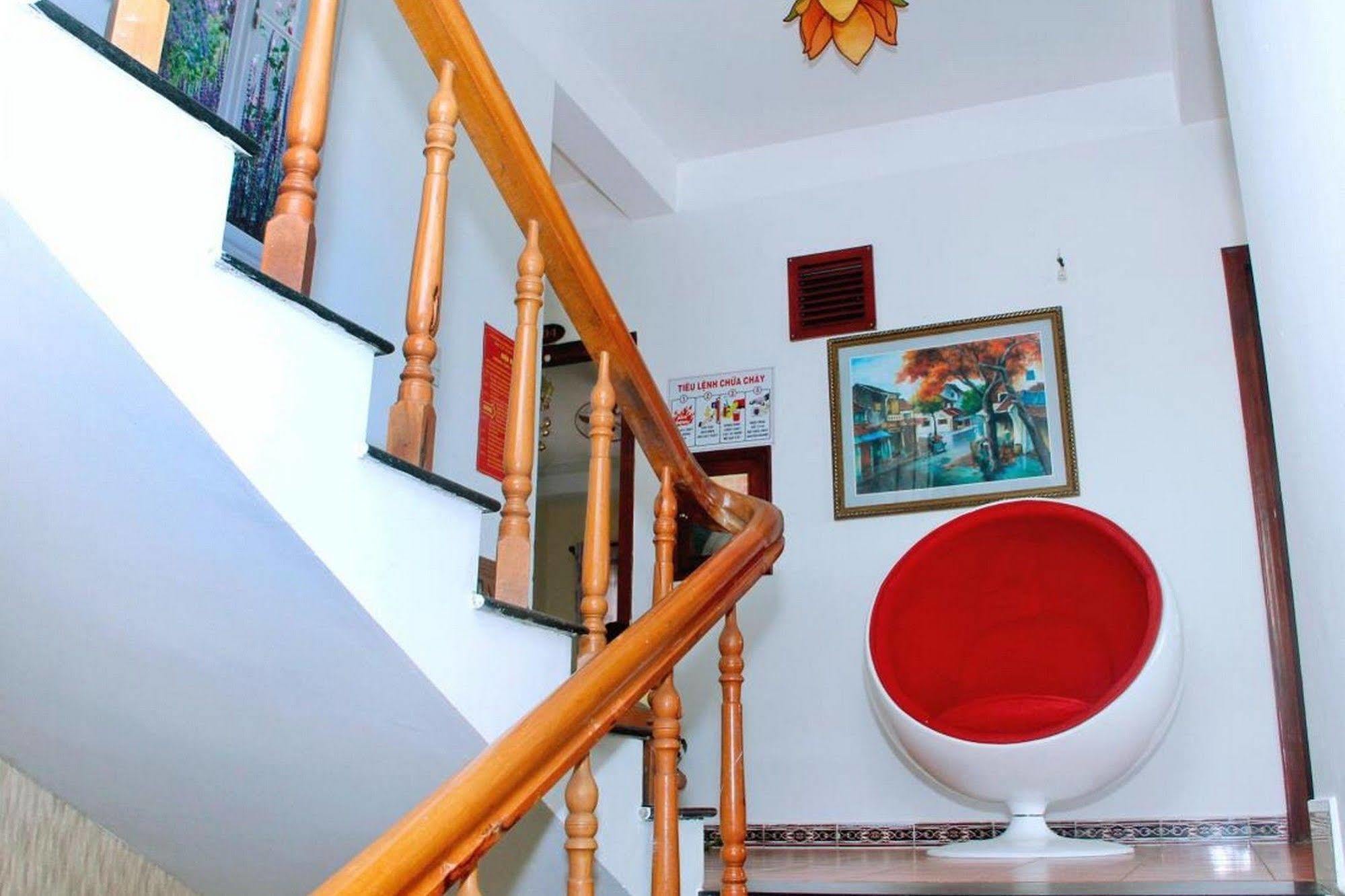 Hoang Trinh Hotel