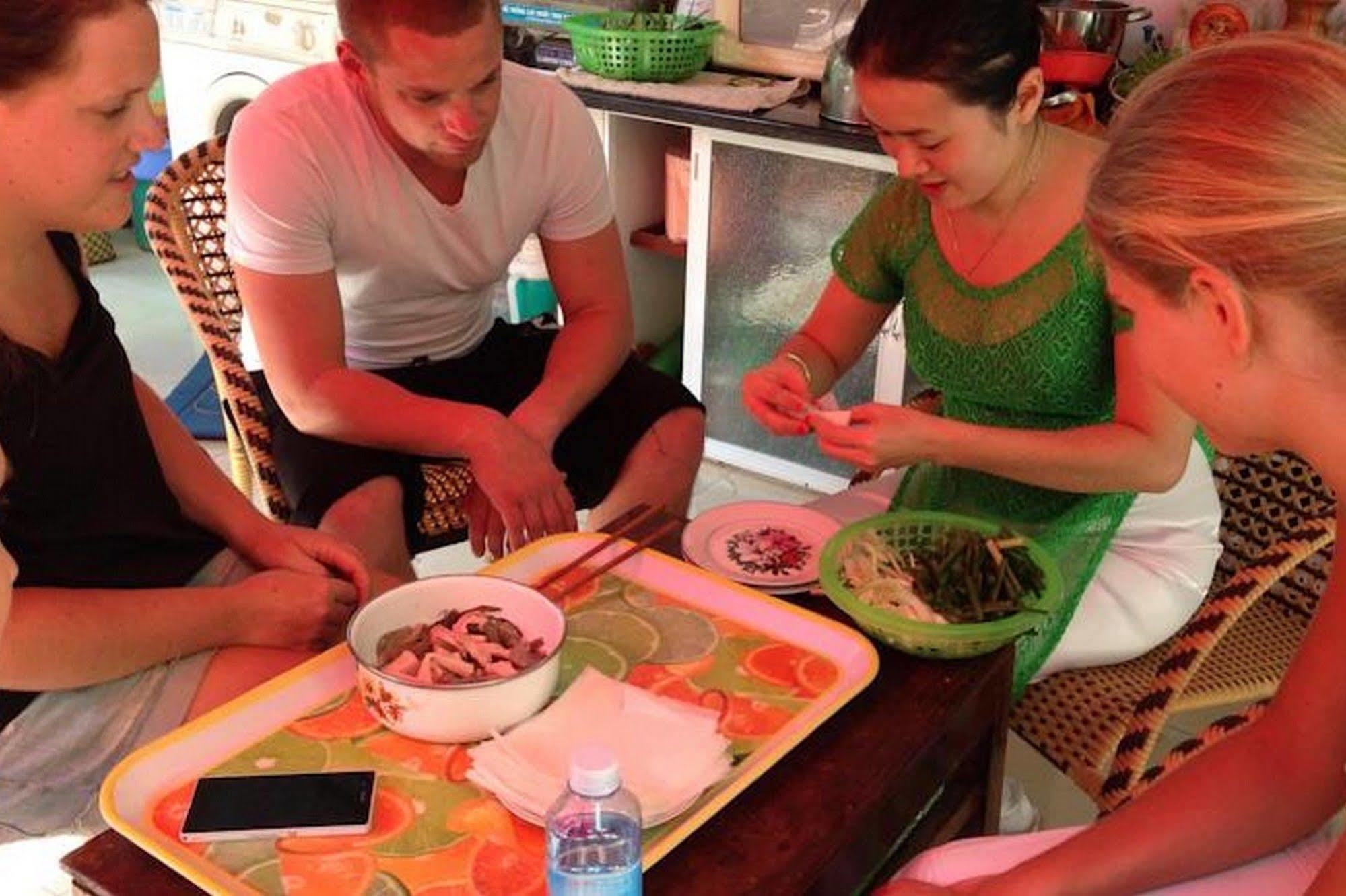 Hi Hợp Yến Ở trọ