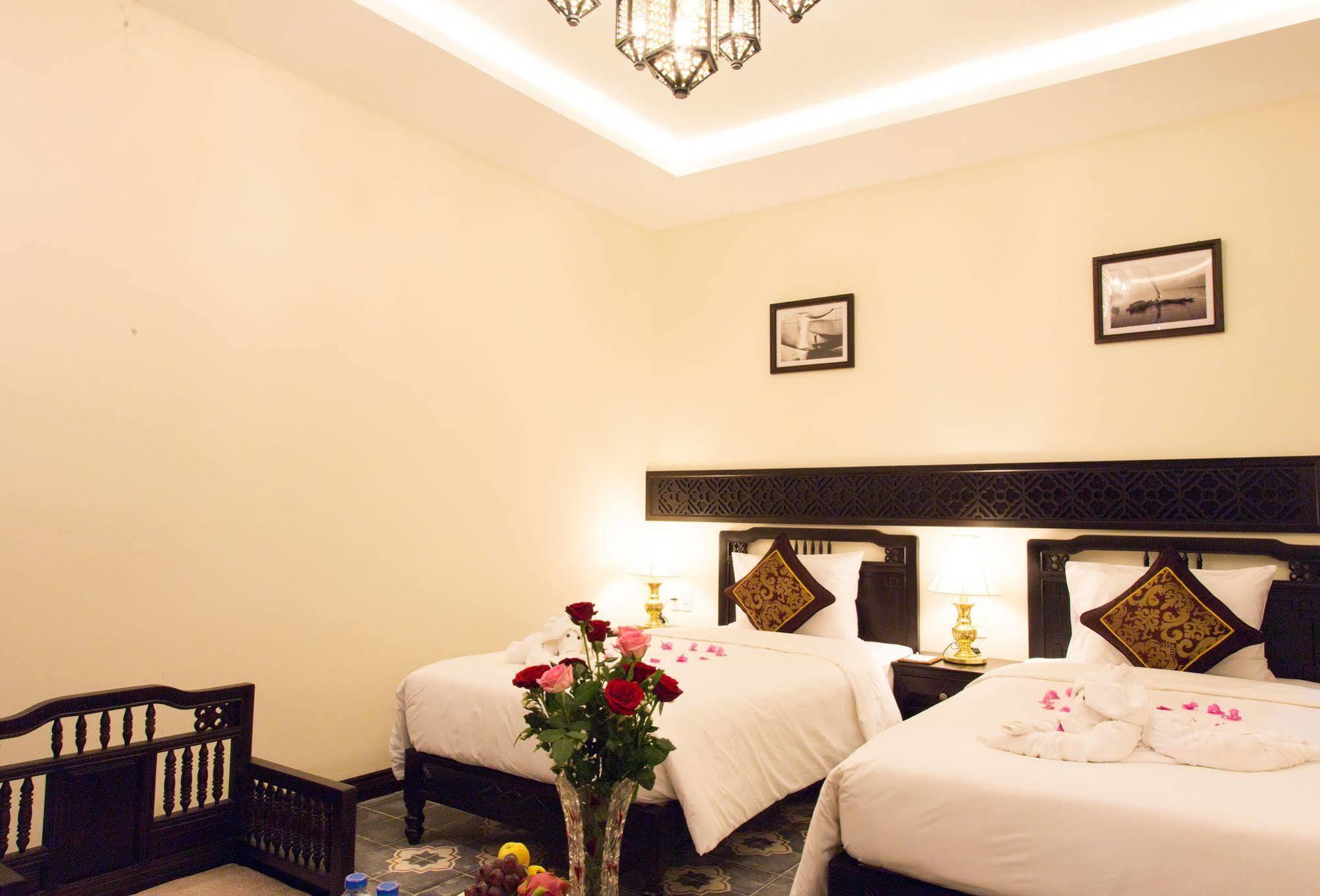 Village Hotel 3*