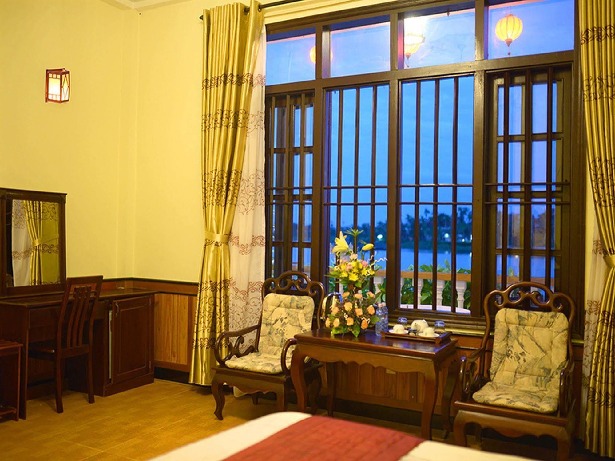 Huy Hoang River Hotel