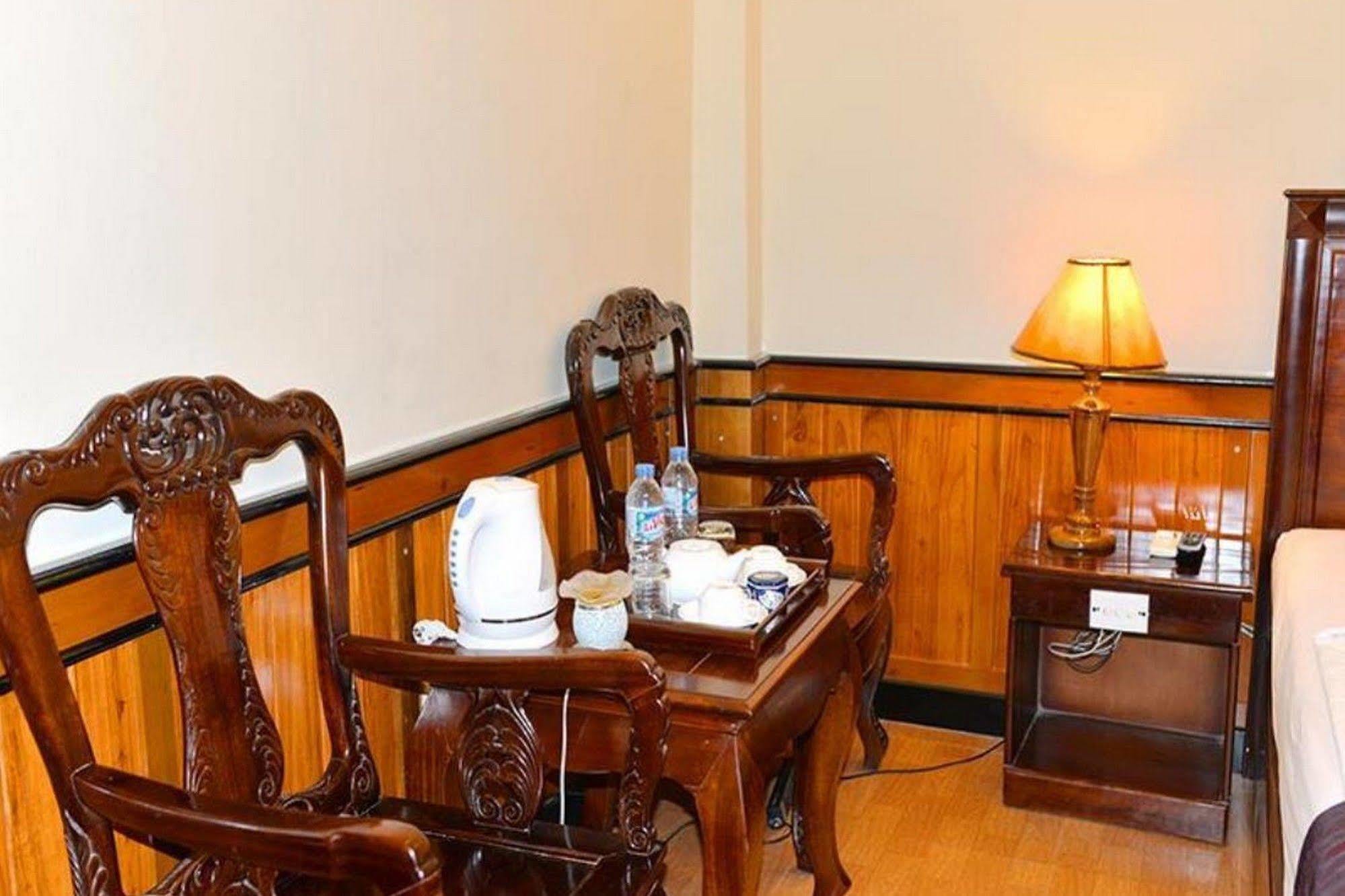 Hotel Huy Hoang River 3*