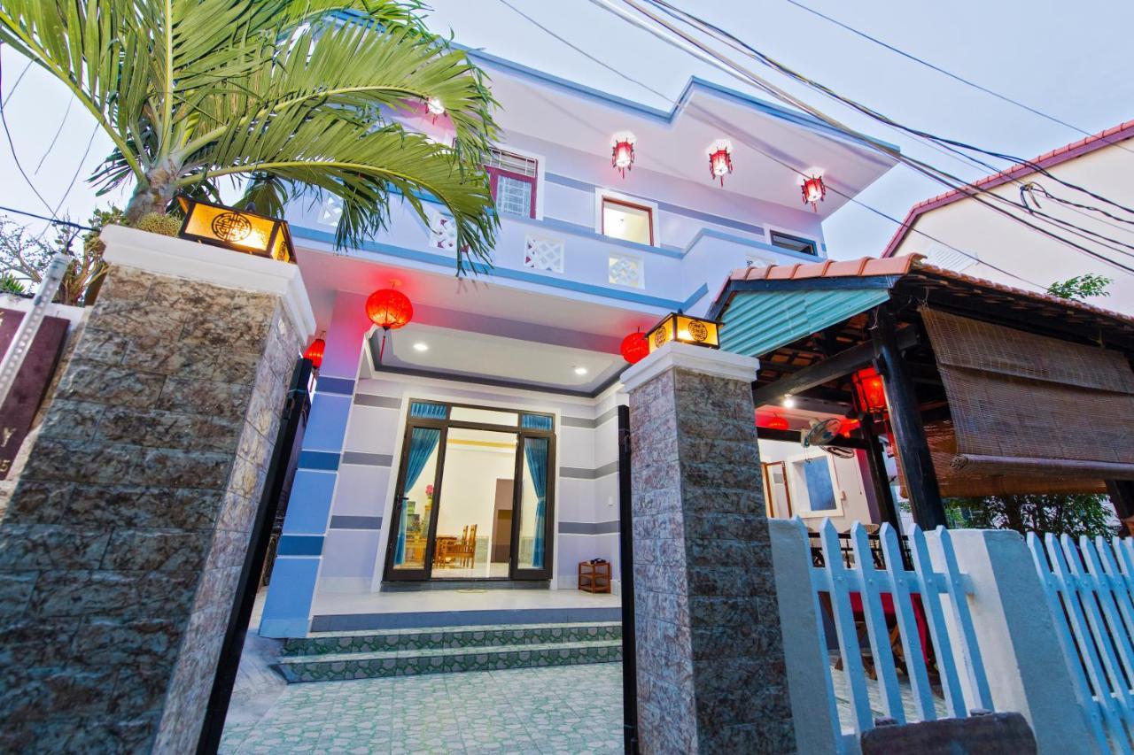 Bougain Villeas Hoi An