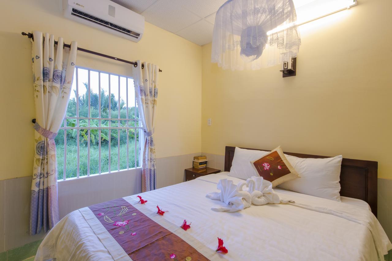 Bougain Villeas Homestay *