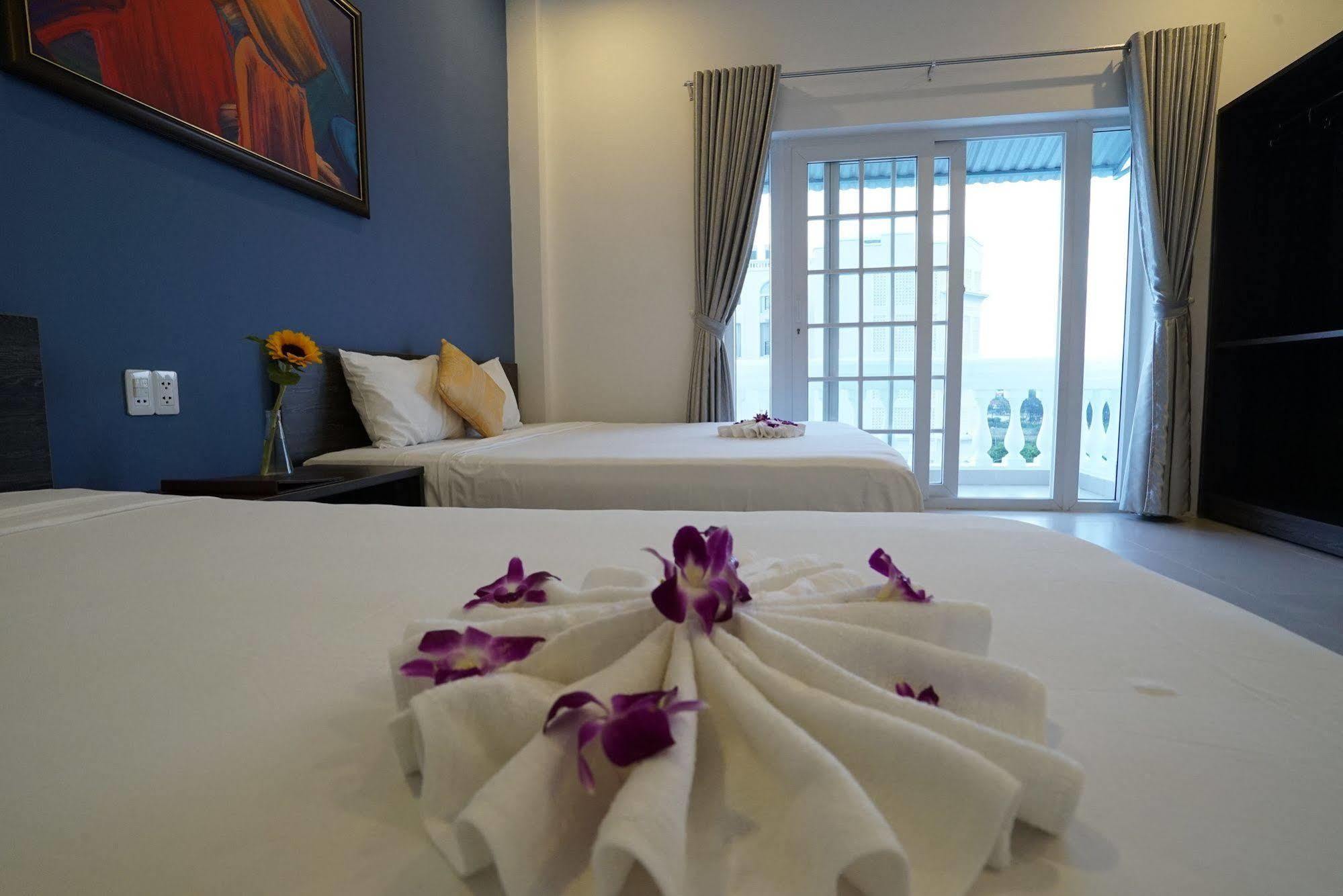 Golden Sunset 3* Hoi An