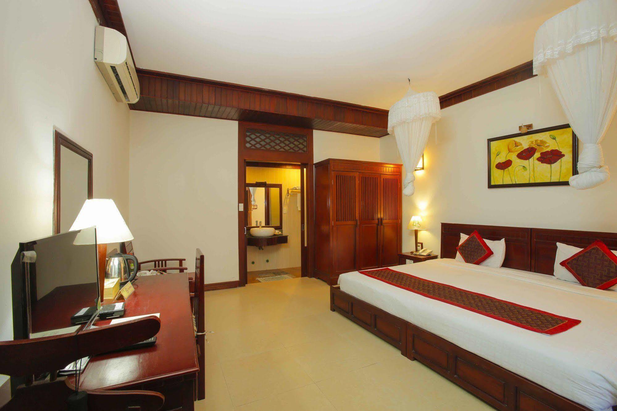 Biệt thự Sân Vườn