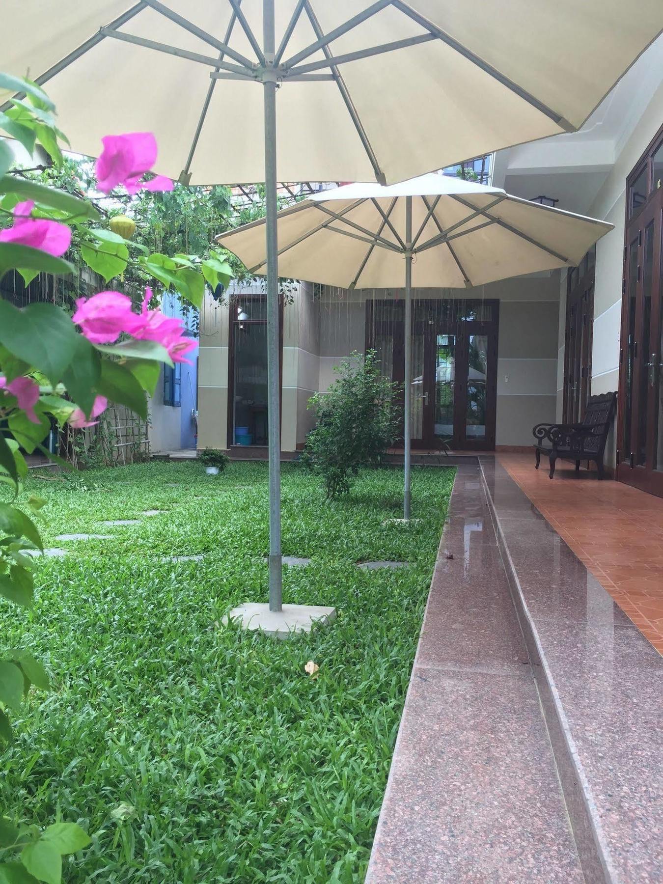 Galaxy Homestay *