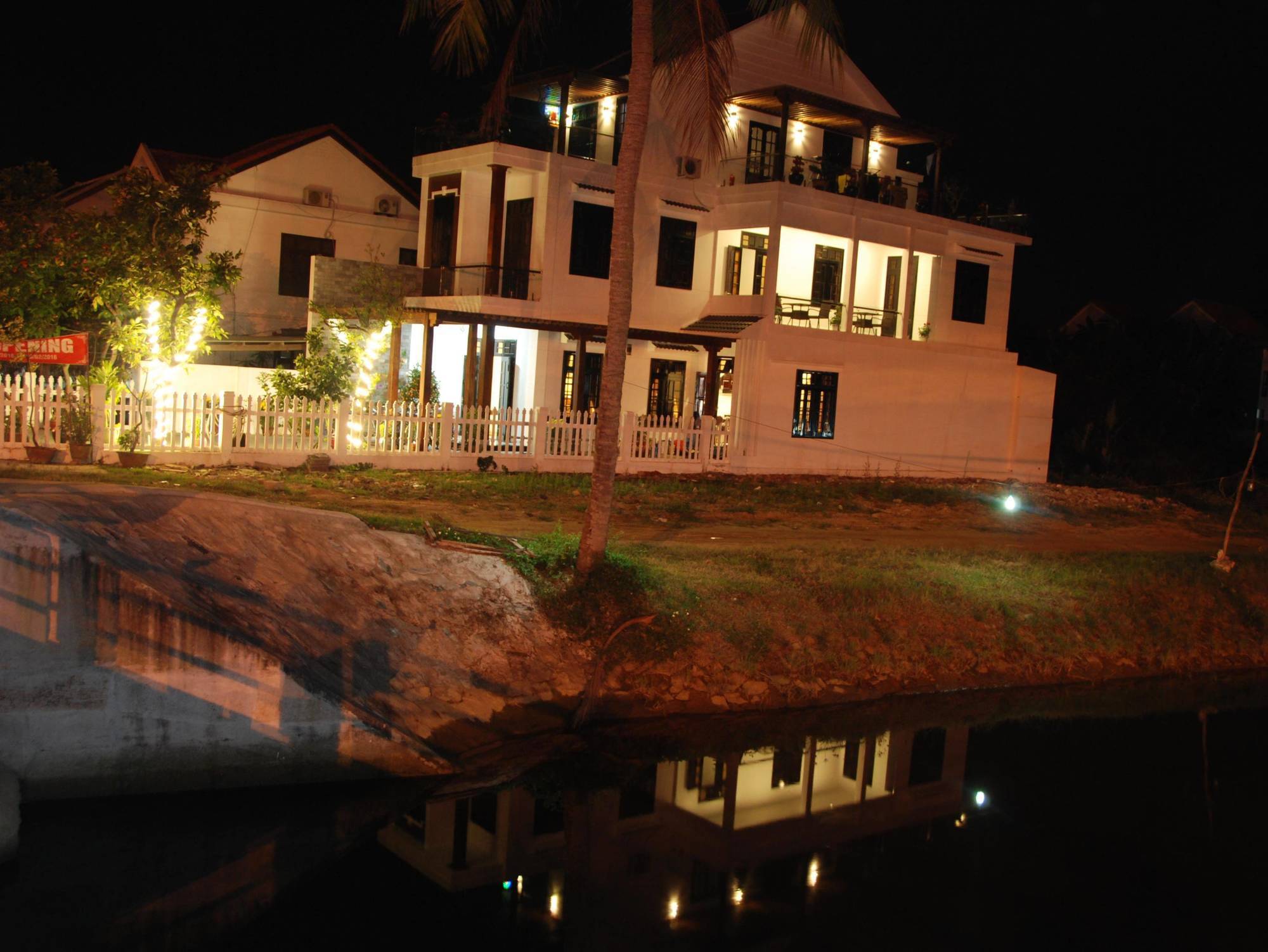 Homestay Azalea *