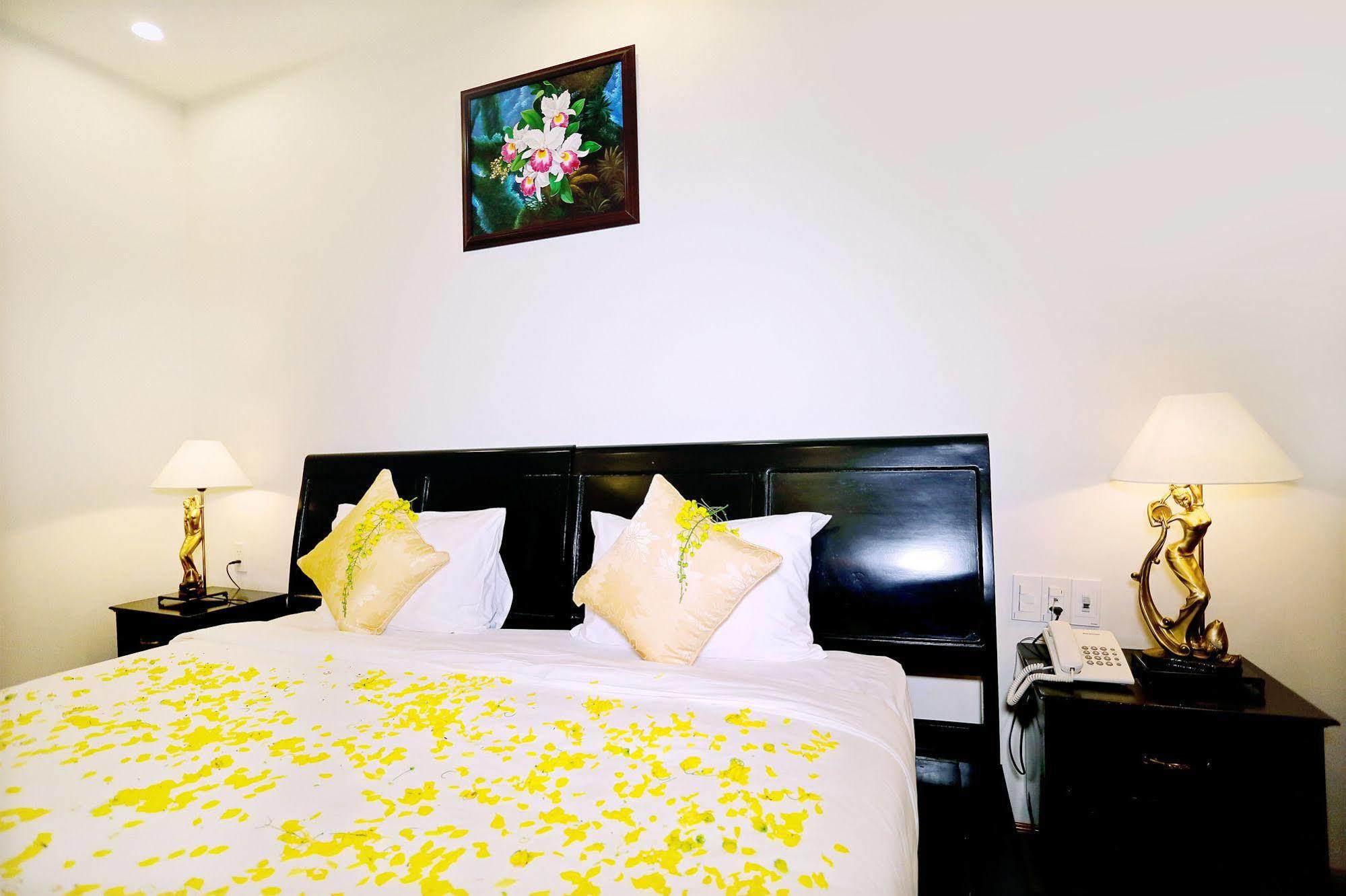 Osaka Hotel 3*