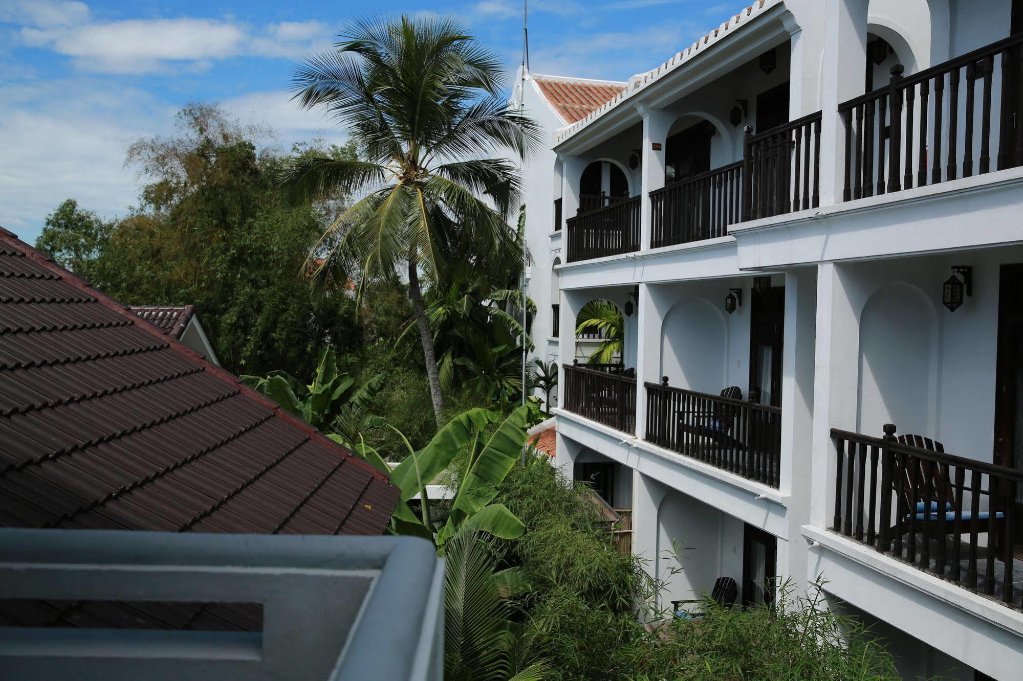 Mr Tho Garden Villas *