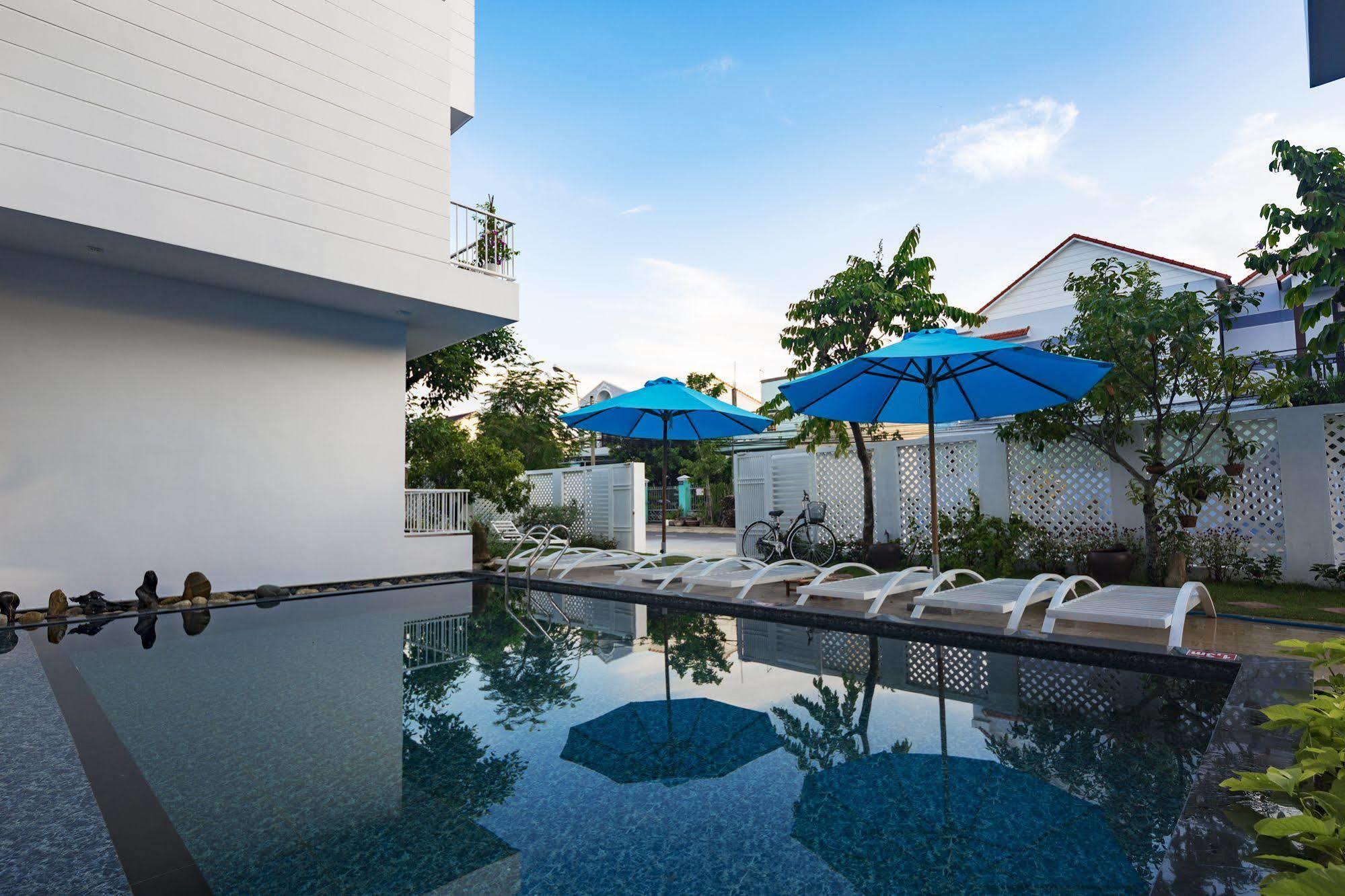 White Villa Hoi An