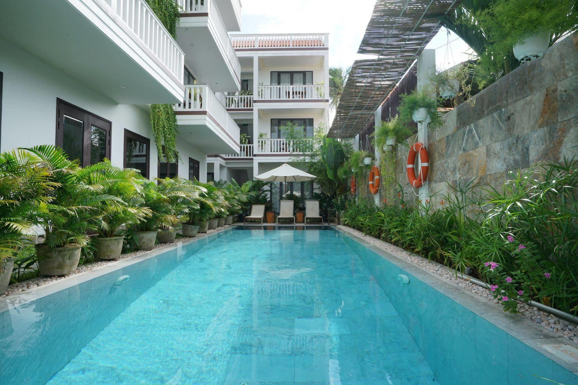 Serena * Hoi An