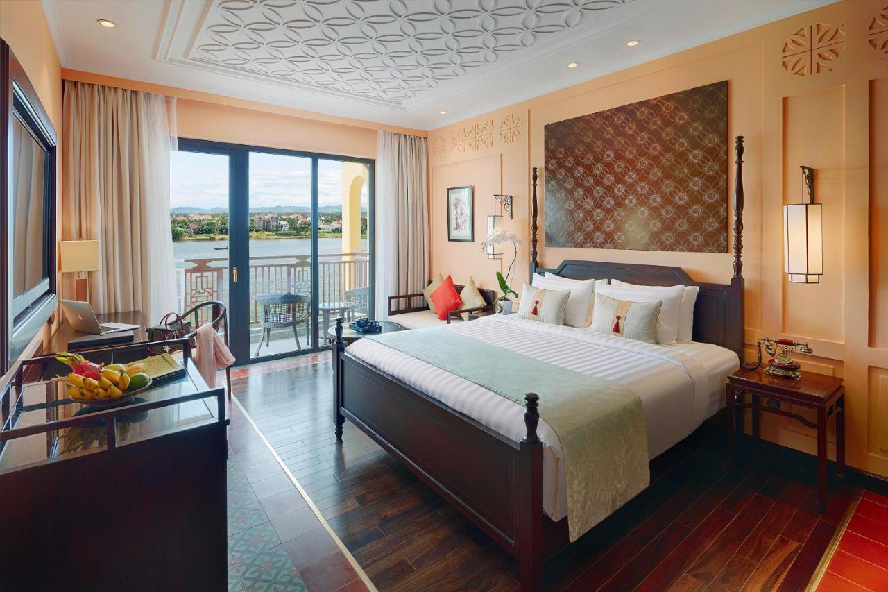 Khách sạn Little Riverside . Một Khách Sạn&spa Sang Trọng