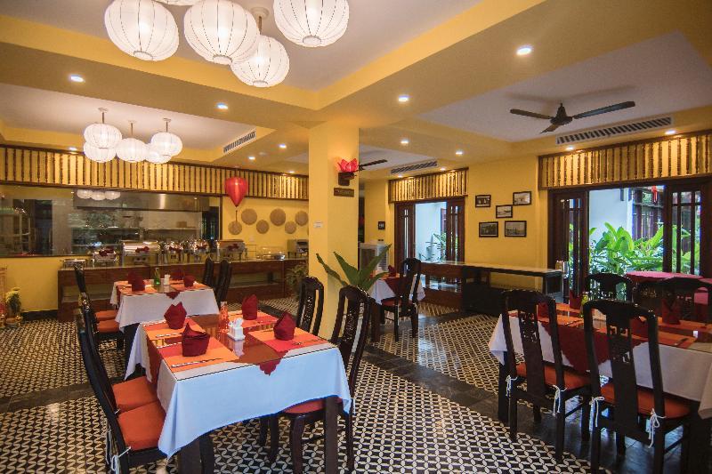 Hotel Vinh Hung Old Town 3*