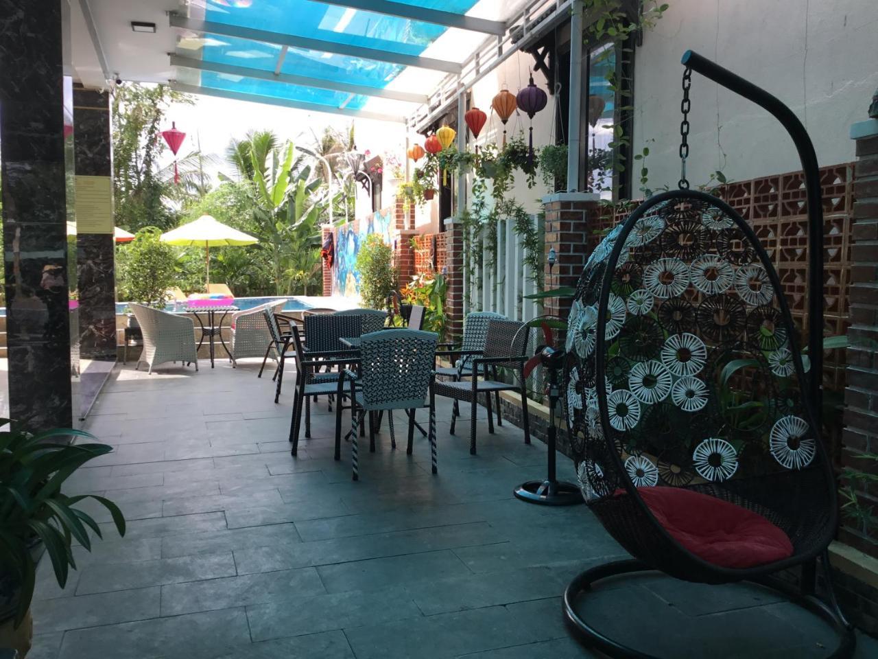 Vinh Trinh Hoi An