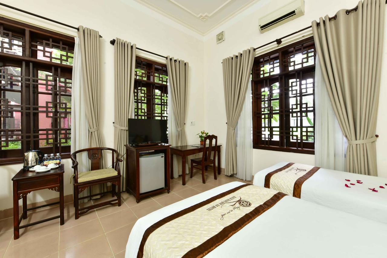 Bach Dang Hotel 3*