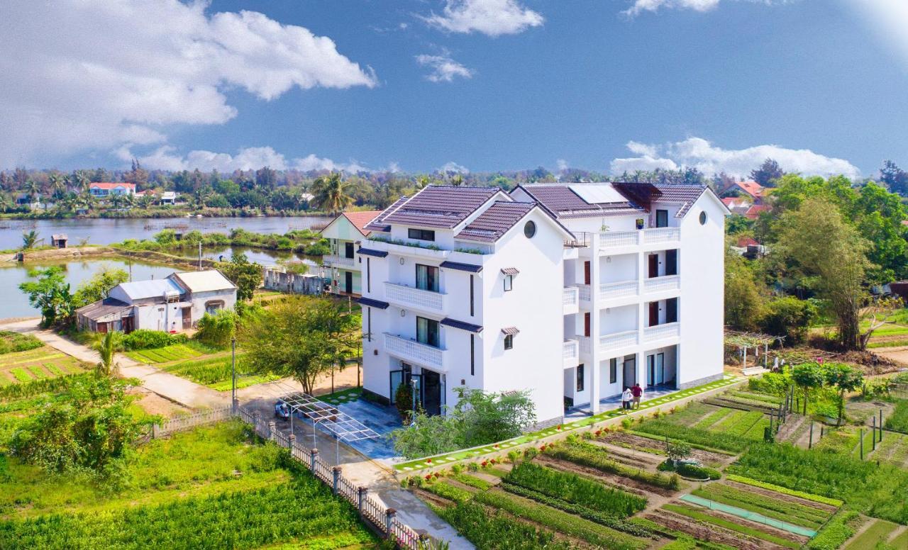 Cilantro Villa *