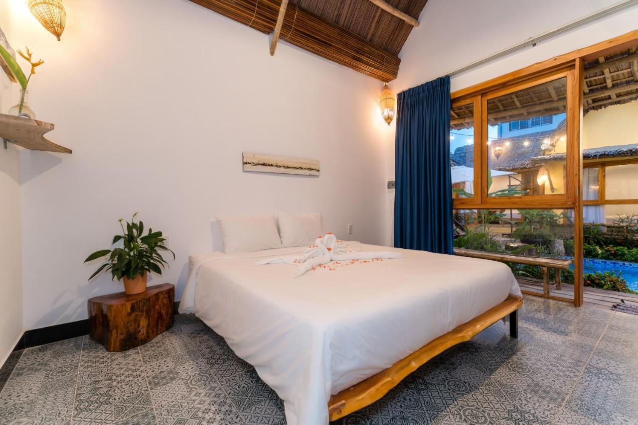 La Belle An Bang Seaside Hideaway