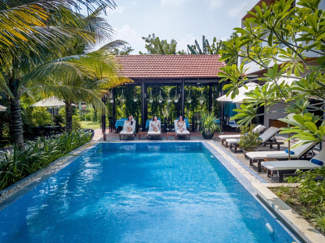 Reverie Villa