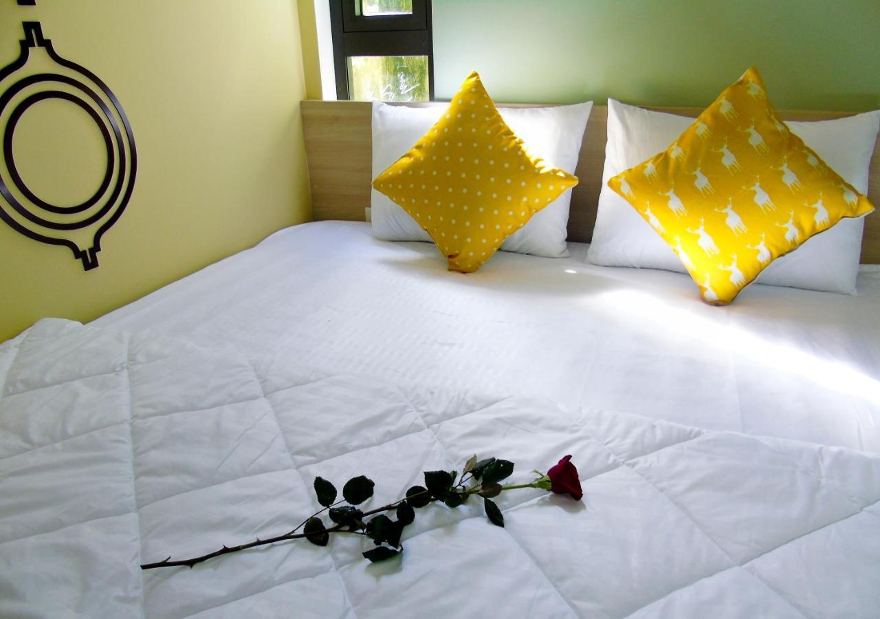 Xanh La Homestay