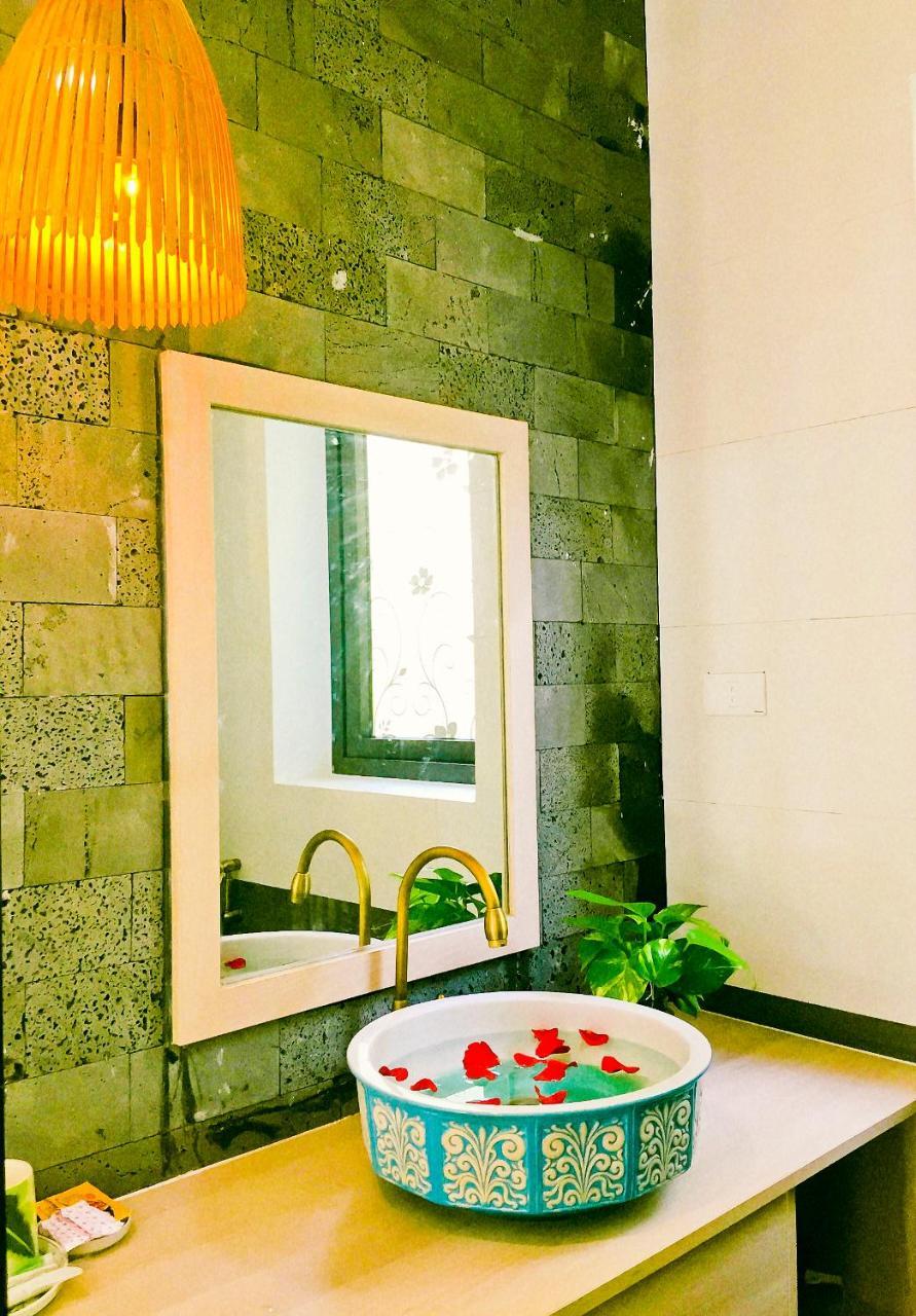 Xanh La Homestay *