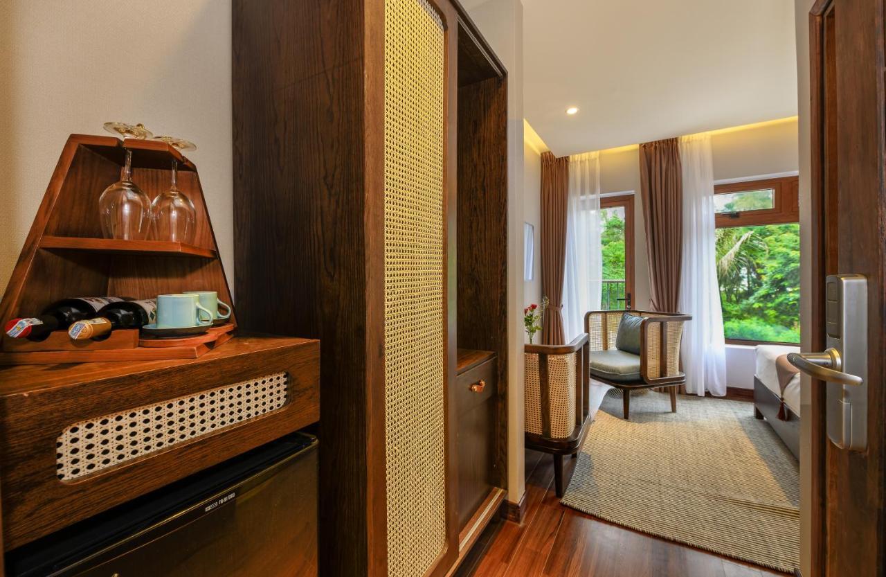 The Blossom Ocean Front & 4* Hoi An