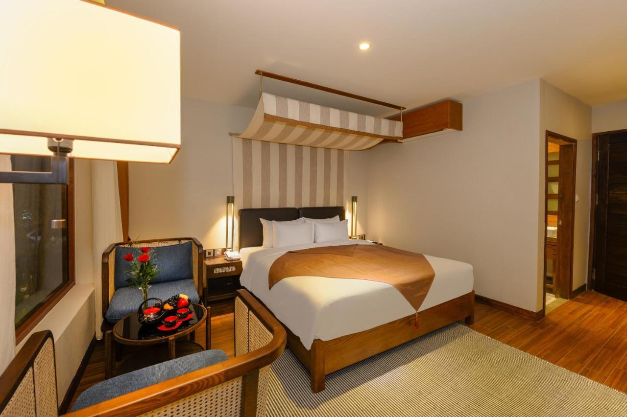 The Blossom Ocean Front &