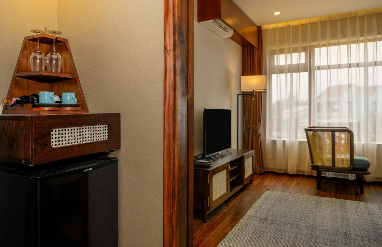 Hotel The Blossom Ocean Front & Hoi An