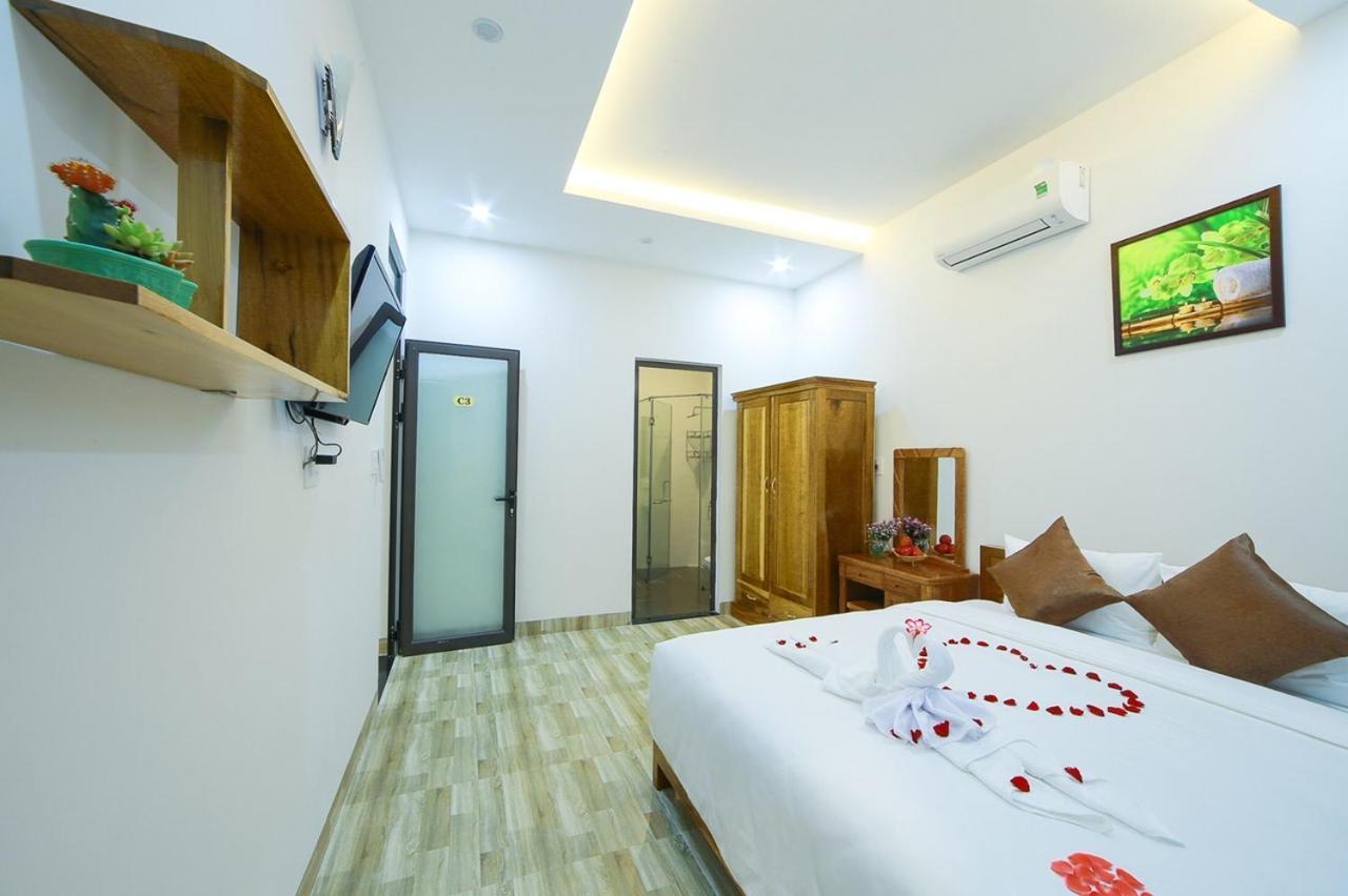 Nhu Y Homestay