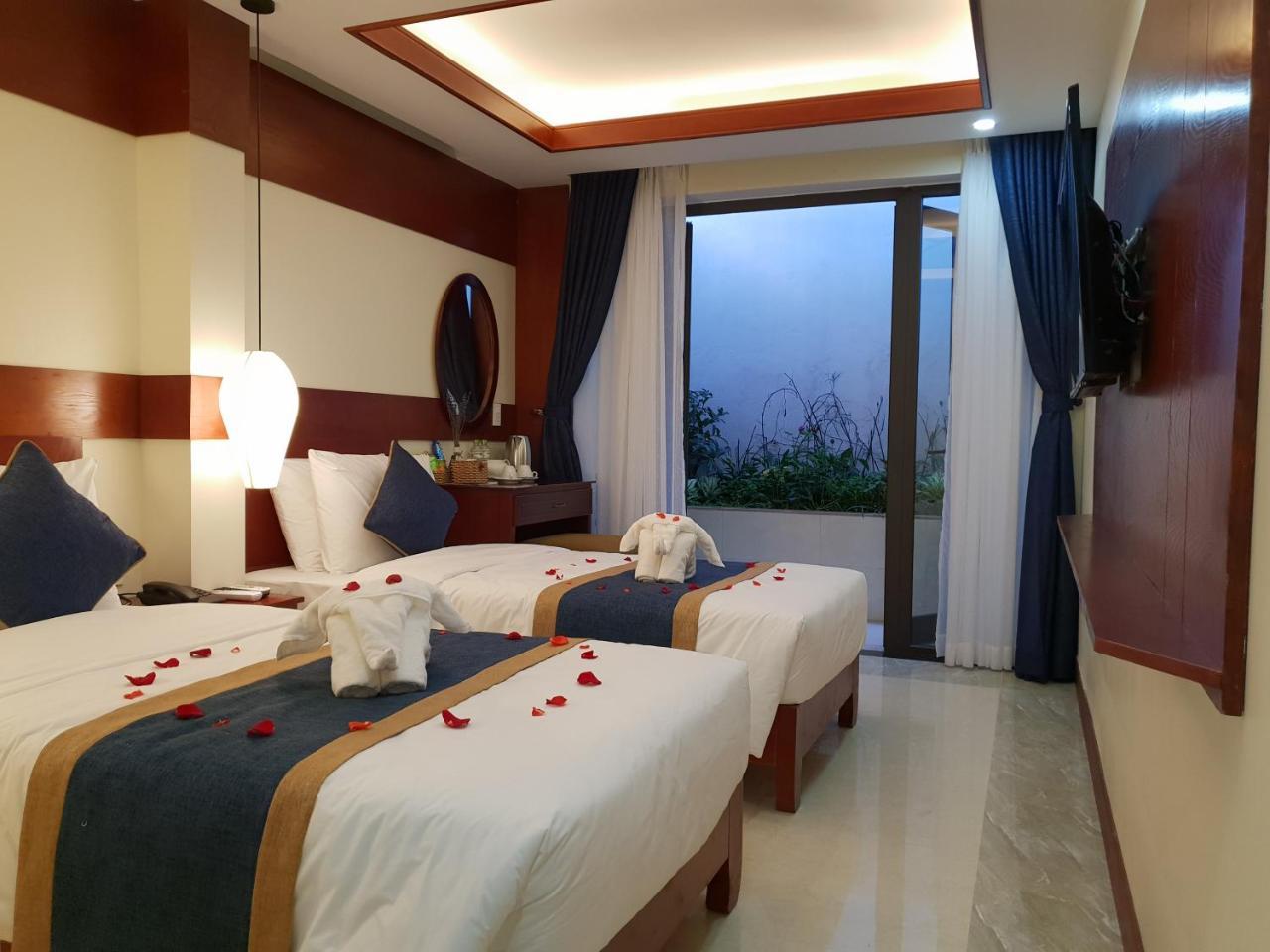 Southern Hotel