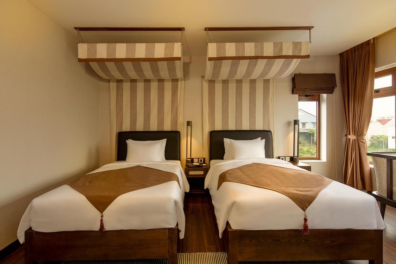 The Blossom Ocean Front & 4* Hoi An