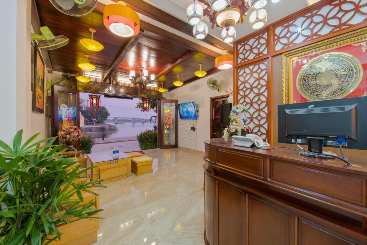 Hoa Vang Riverside Villa *