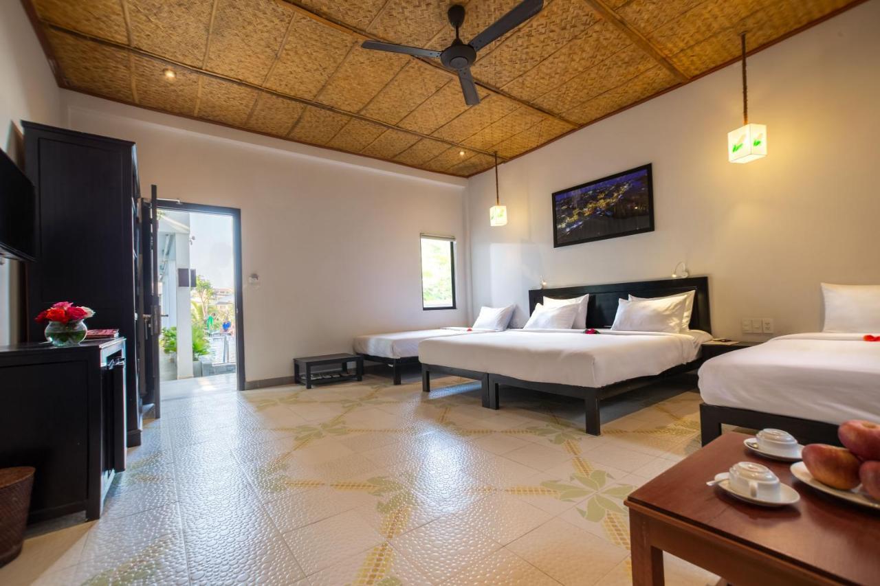 Villa Corn Riverside *